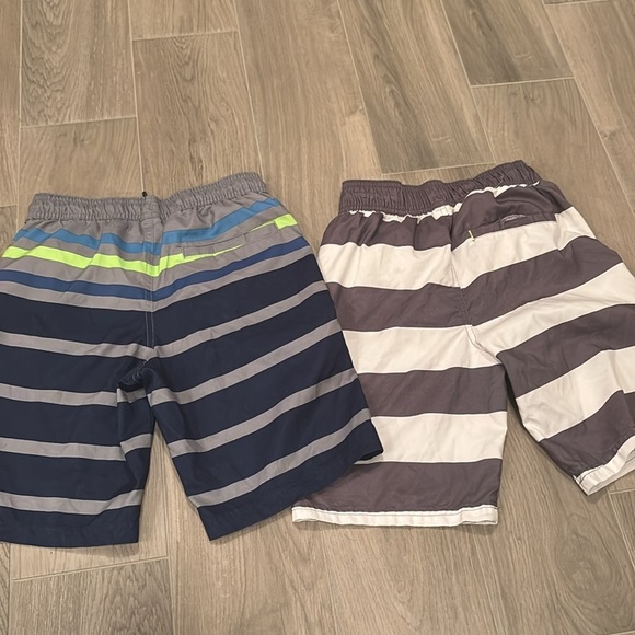 Cat & Jack Boys Swim Trunks Size M - Picture 2 of 6